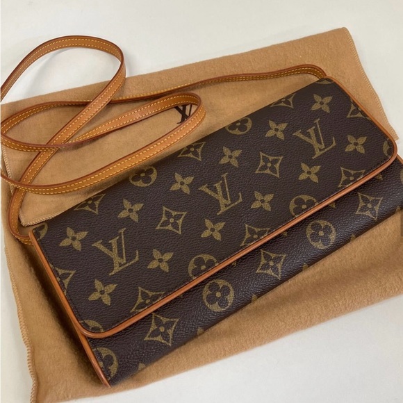 Louis Vuitton Brown Monogram GM pochette - Picture 1 of 5